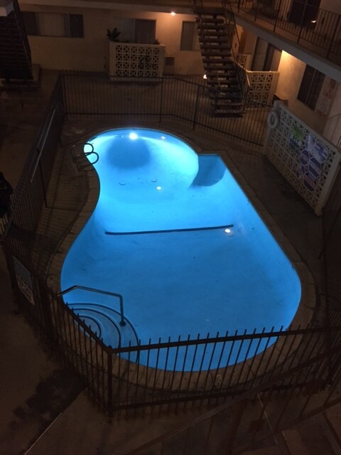 Building Photo - 4475 Rosewood Ave