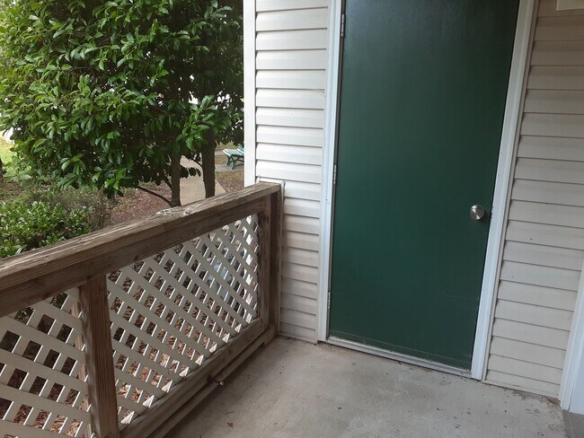 Building Photo - 12851 Daybreak Cir