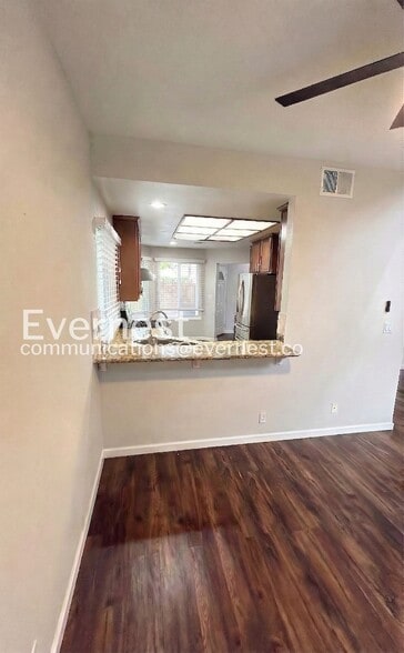 Building Photo - 4936 Creekwood Dr