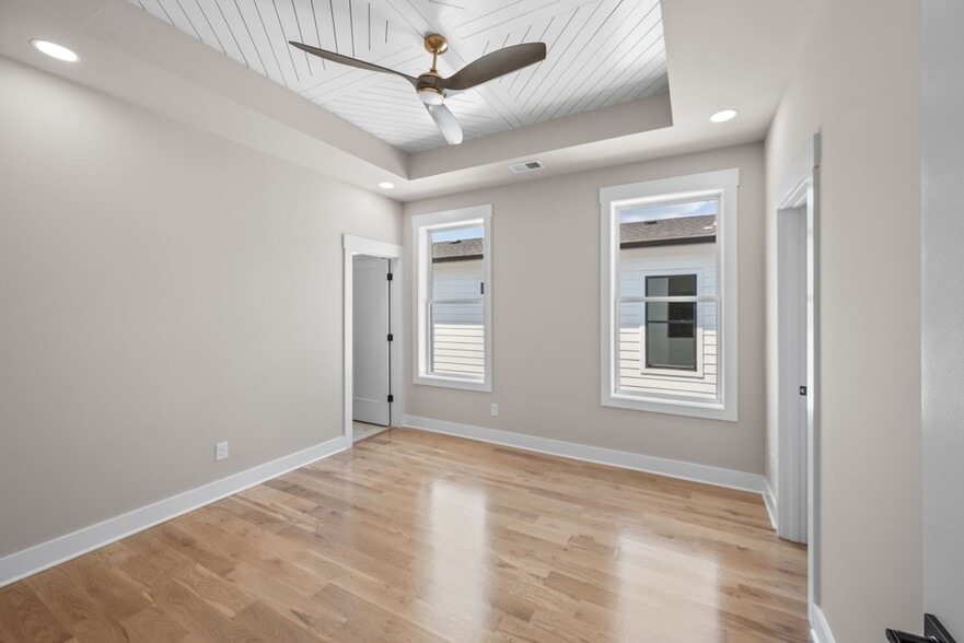 Building Photo - 2523 W Heiman St