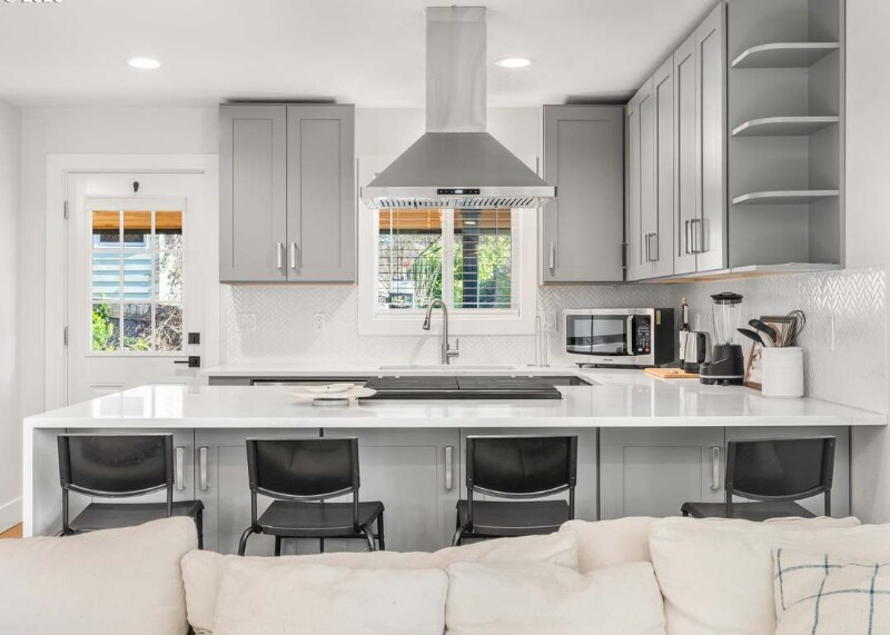 Building Photo - 514 SE 42nd Ave