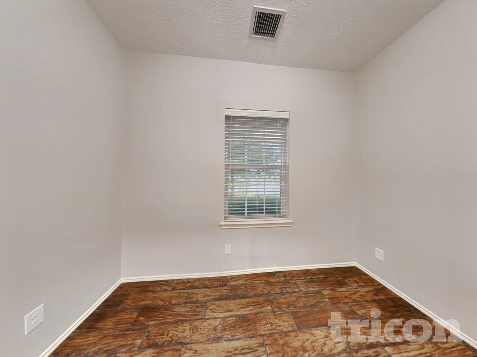 Building Photo - 130 Sacajewa Dr