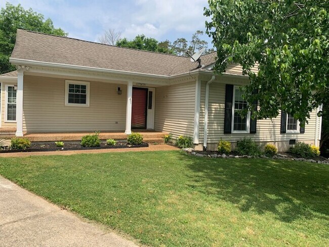 Building Photo - 3 Bedroom, 2 Bathroom w/ Covered Deck on Large Lot