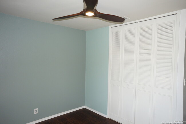 Building Photo - 6611 Woodford-