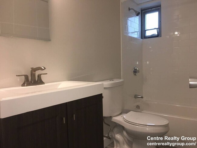 Building Photo - 125 Trapelo Rd