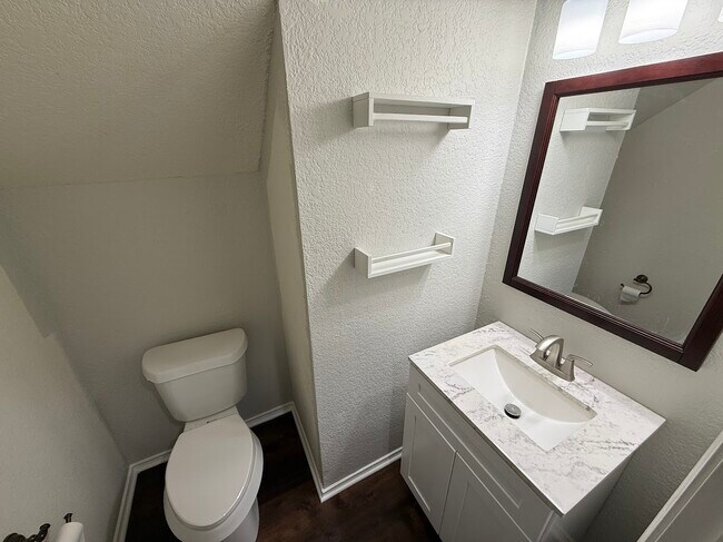 Building Photo - 11319 Grapevine Hill