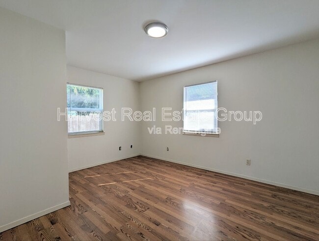 Building Photo - 7526 Sterling Dr