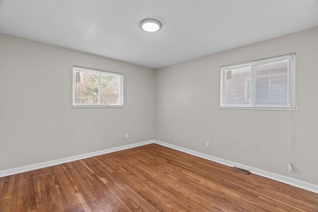 Building Photo - Charming 3-Bedroom, 1.5-Bath Single-Family Home