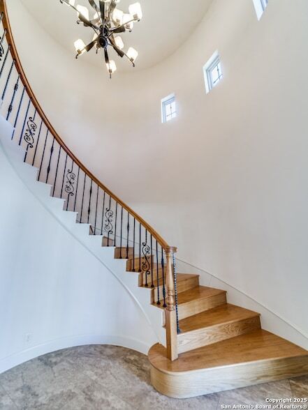 Building Photo - 16 Liser Glen