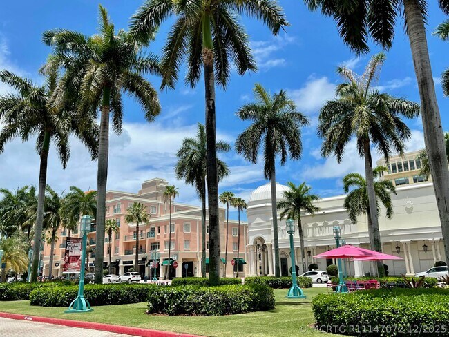 Building Photo - 99 SE Mizner Blvd