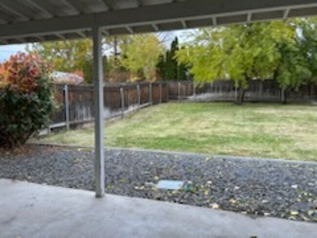 Building Photo - 224go