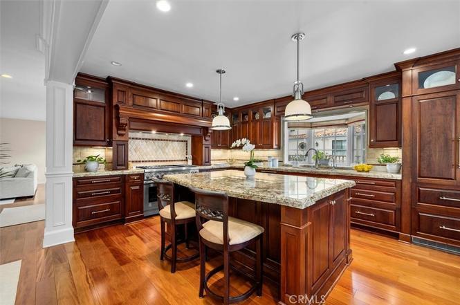 Building Photo - 1760 9th St