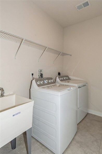 Building Photo - 4602 Spruce Rd