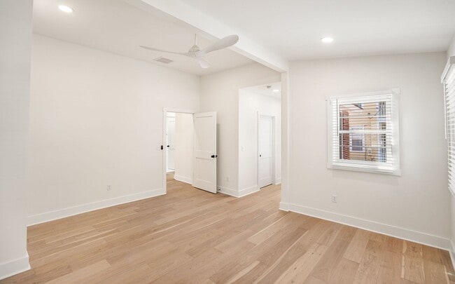 Building Photo - Downtown Beaufort Charmer