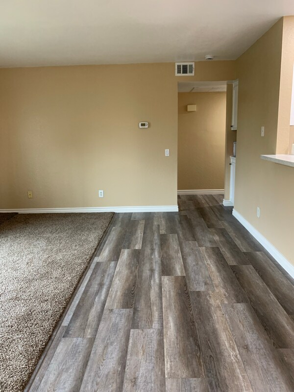 Building Photo - 1365 Crafton Ave