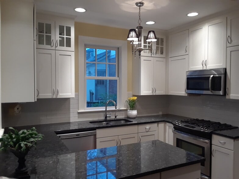 Building Photo - 313 Parkway St