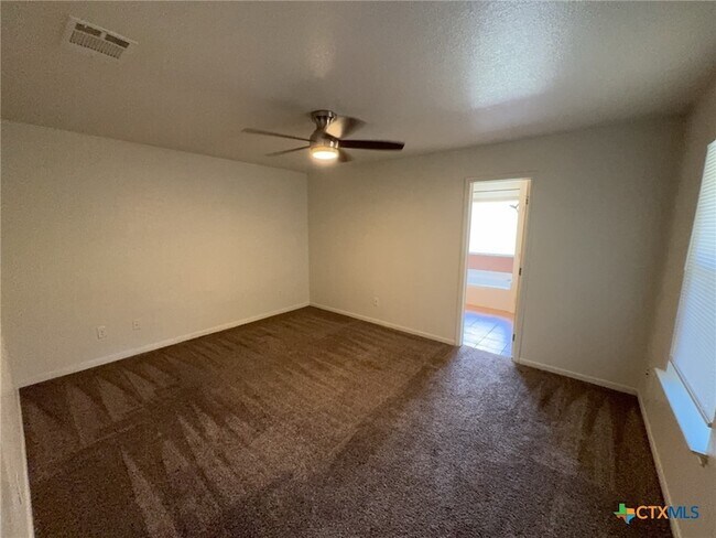 Building Photo - 1401 Trailboss Dr