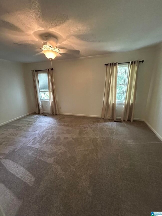 Building Photo - 1699 Ashwood Ln