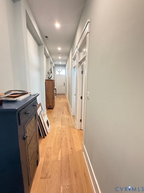 Building Photo - 45 Cross St