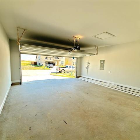 Building Photo - 2126 Rhodora Ave