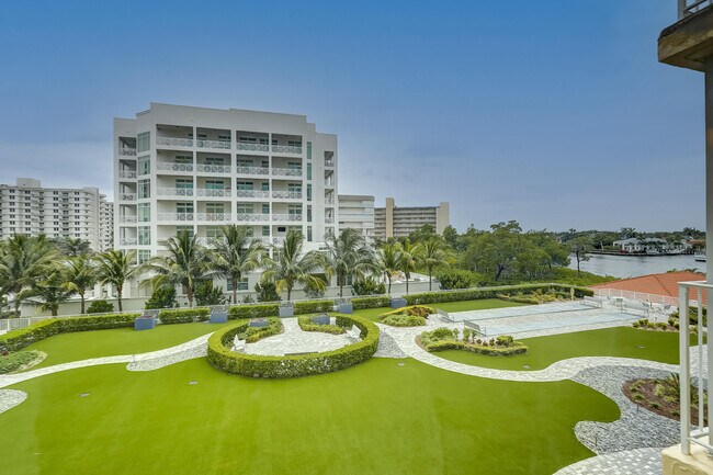 Building Photo - 3114 S Ocean Blvd