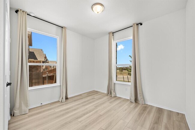 Building Photo - 3823 Forino Dr
