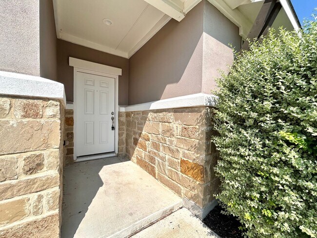 Building Photo - 3/BR 3.5/BS Two-Story Home with Large Bedr...