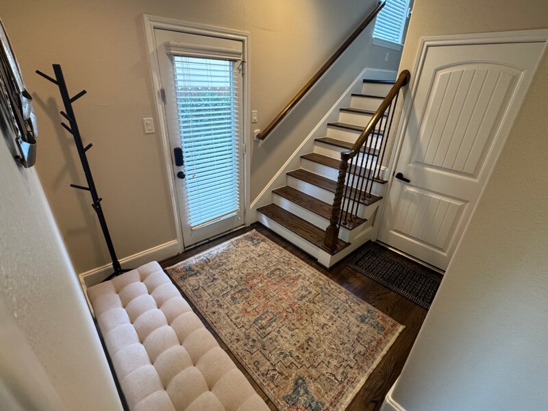 Building Photo - 1387 Studer St