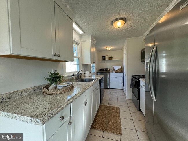 Building Photo - 1581 Skinners Turn Rd