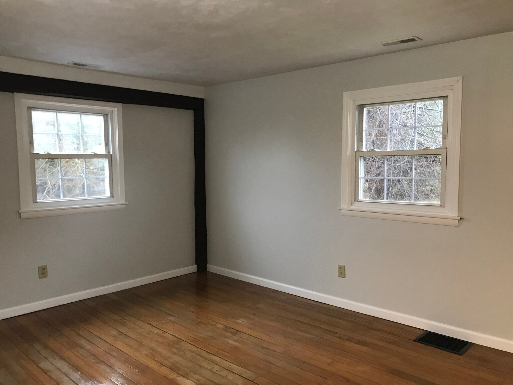 Building Photo - 11220 Vista Dr