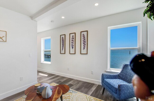 Building Photo - 625 CA-1