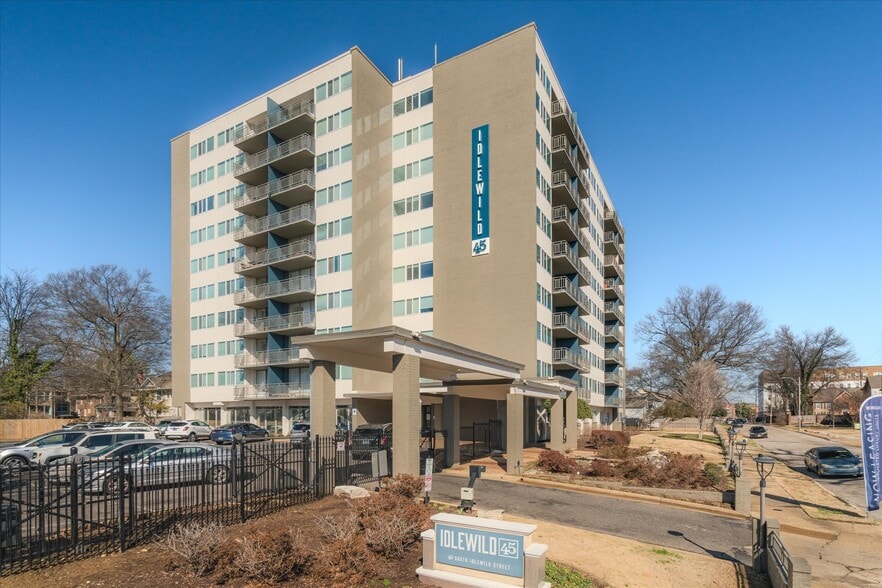 Building Photo - Idlewild 45