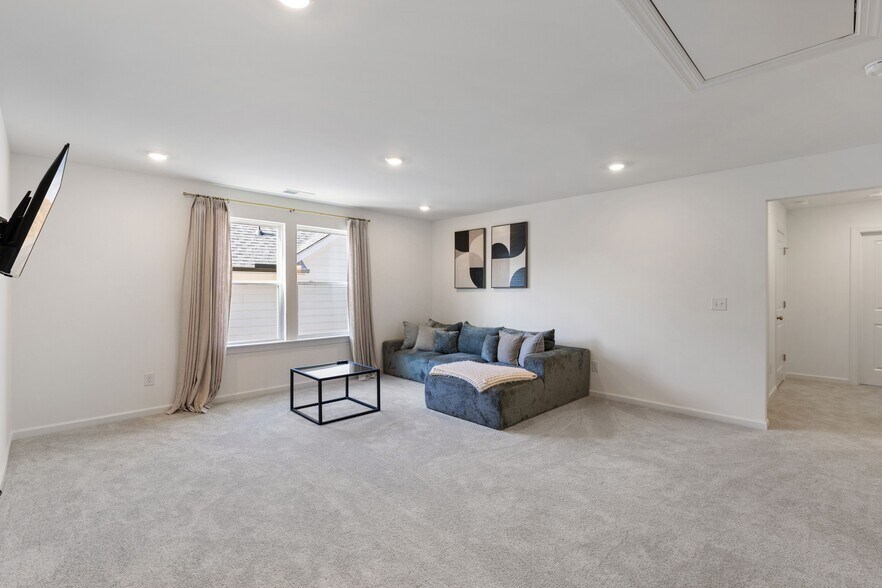 Building Photo - 1204 Hardin Hill Lane