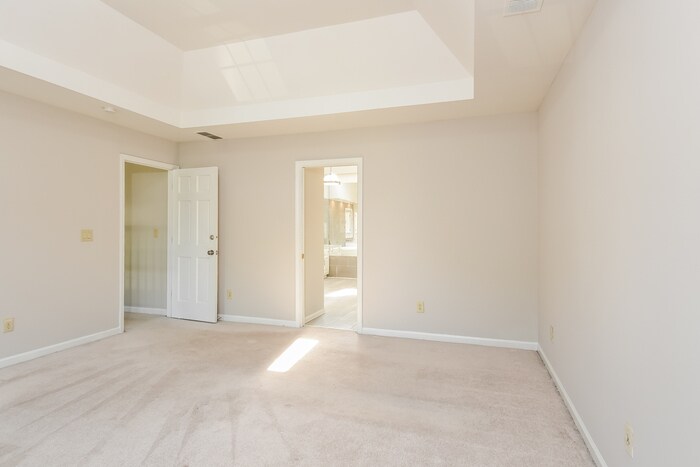 Building Photo - 1502 Oakmoor Pl