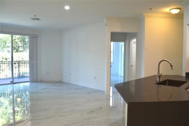 Building Photo - 4402 SW 160th Ave