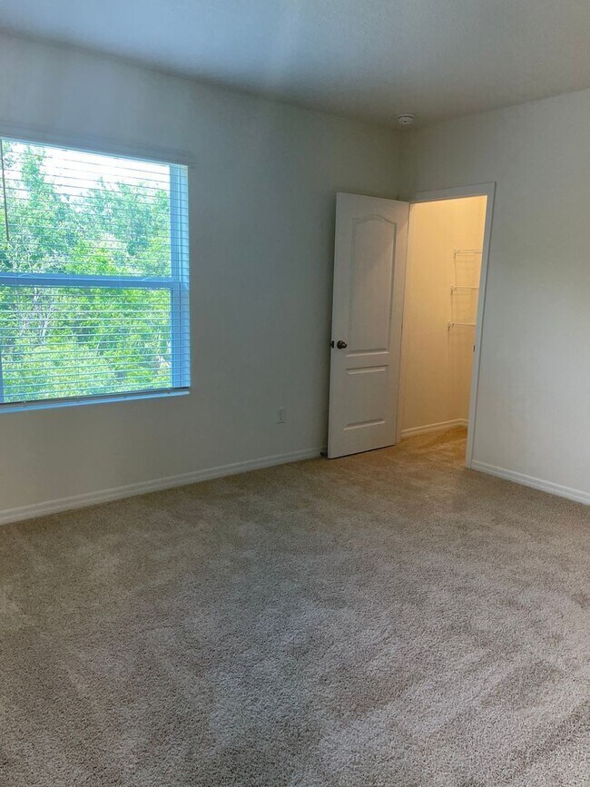 Building Photo - 1249 Yellow Finch Dr