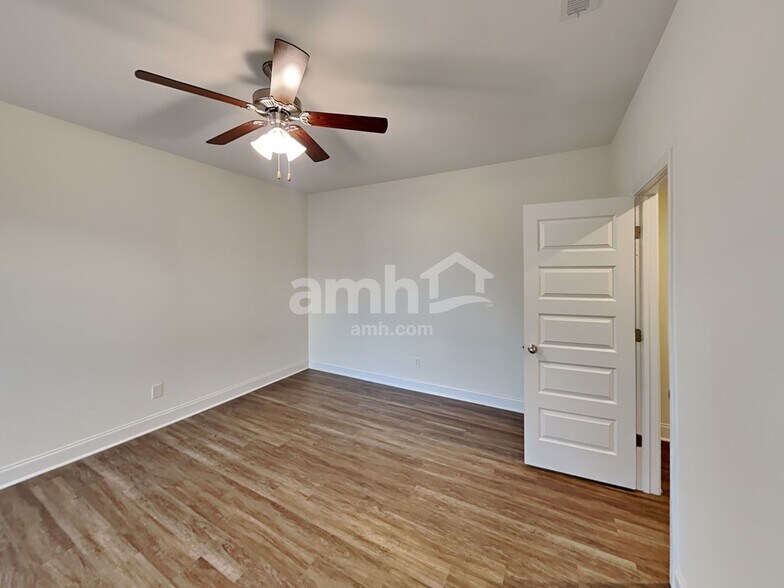 Building Photo - 5080 Mountain Springs Rd