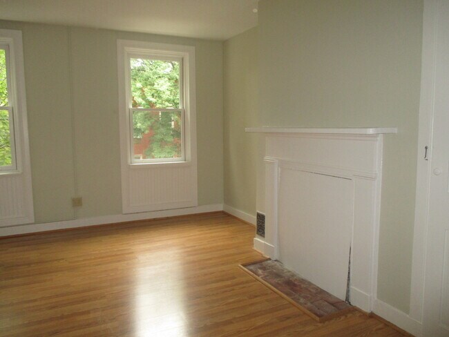Building Photo - Townhome for rent in Upper Fells Point (Butcher's Hill)