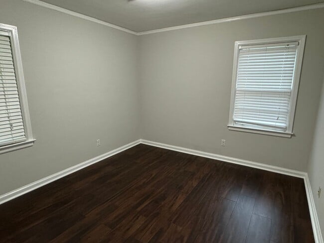Building Photo - BRICK & BEAUTIFUL! 3 Bedroom MOVE IN READY