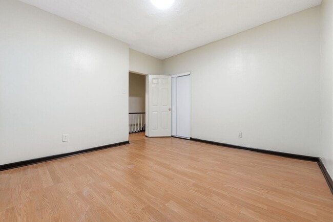 Building Photo - 86 Seaview Ave