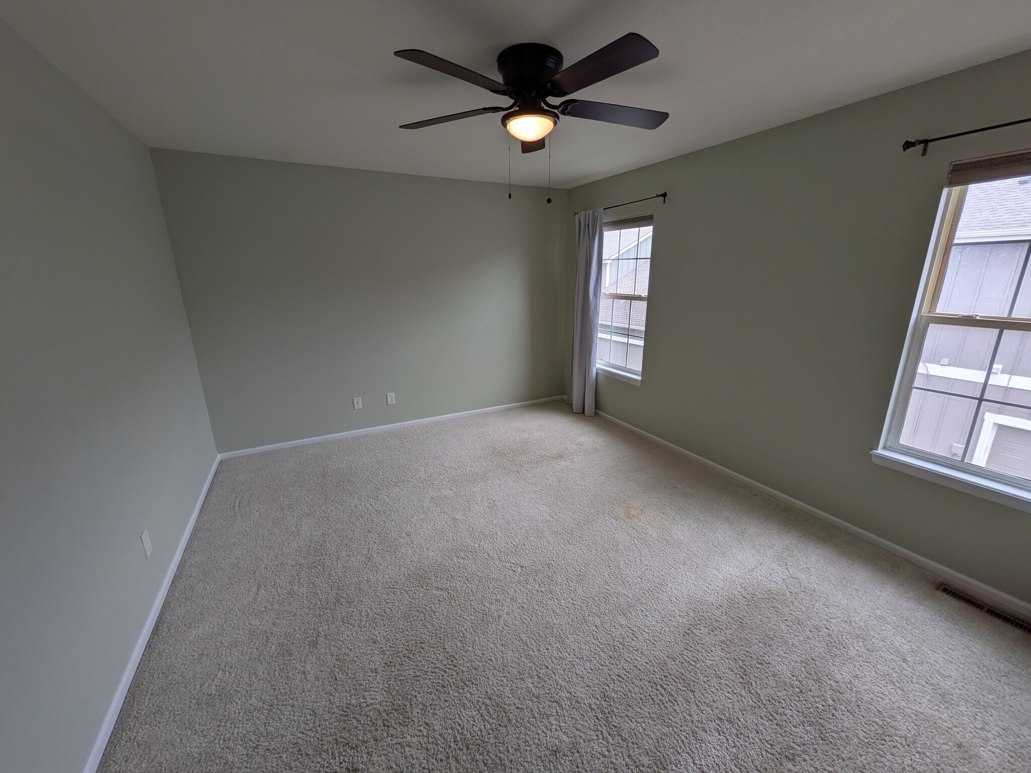 Building Photo - 2133 Copper Creek Dr