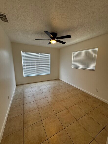 Building Photo - 5959 Caribbean Blvd
