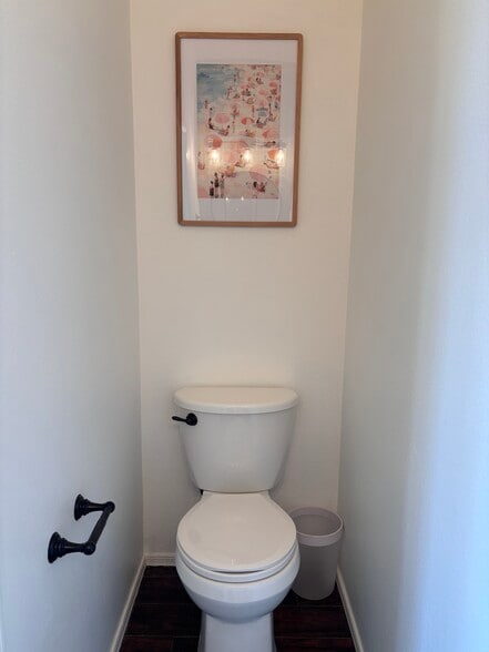 Building Photo - 1350 S Greenfield Rd