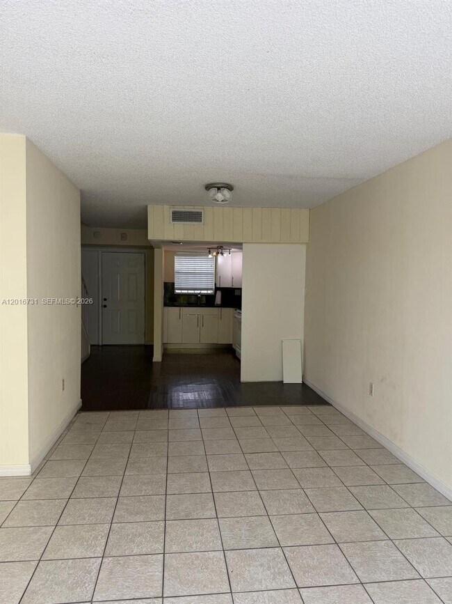 Building Photo - 30 NW 87th Ave