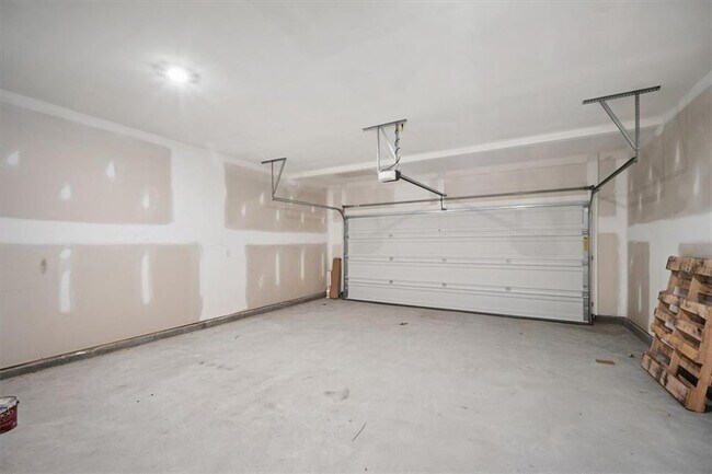 Building Photo - 4171 Dean Grv Wy