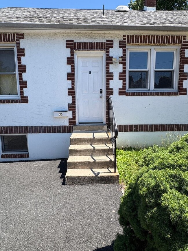 Building Photo - 3150 Concord Rd