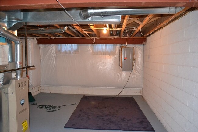 Building Photo - 24 Amberwood Pl