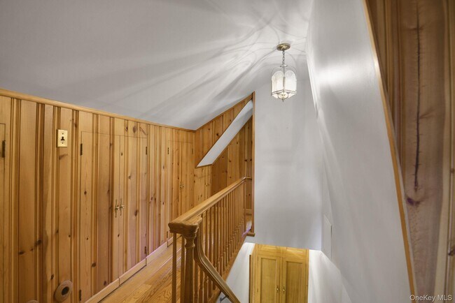 Building Photo - 46 Fenimore Rd
