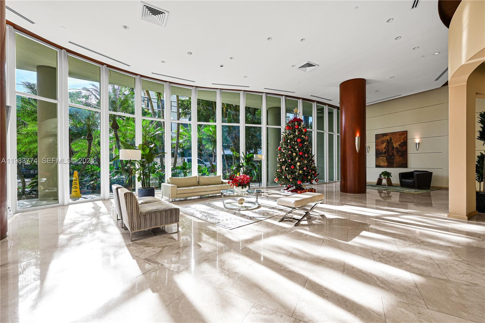 Building Photo - 2475 Brickell Ave