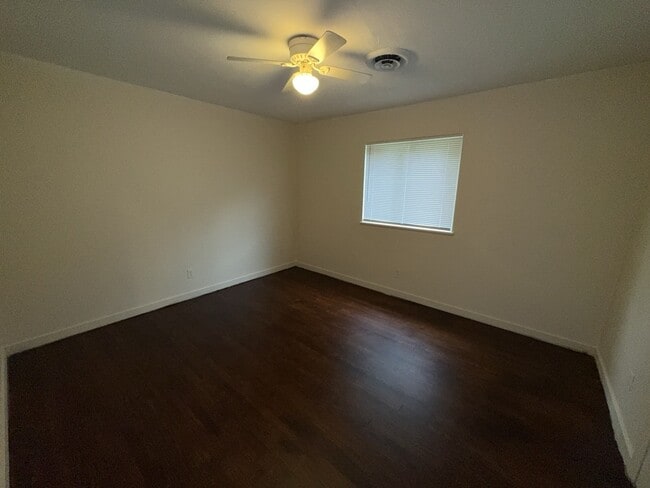 Building Photo - 1444 Maria Dr